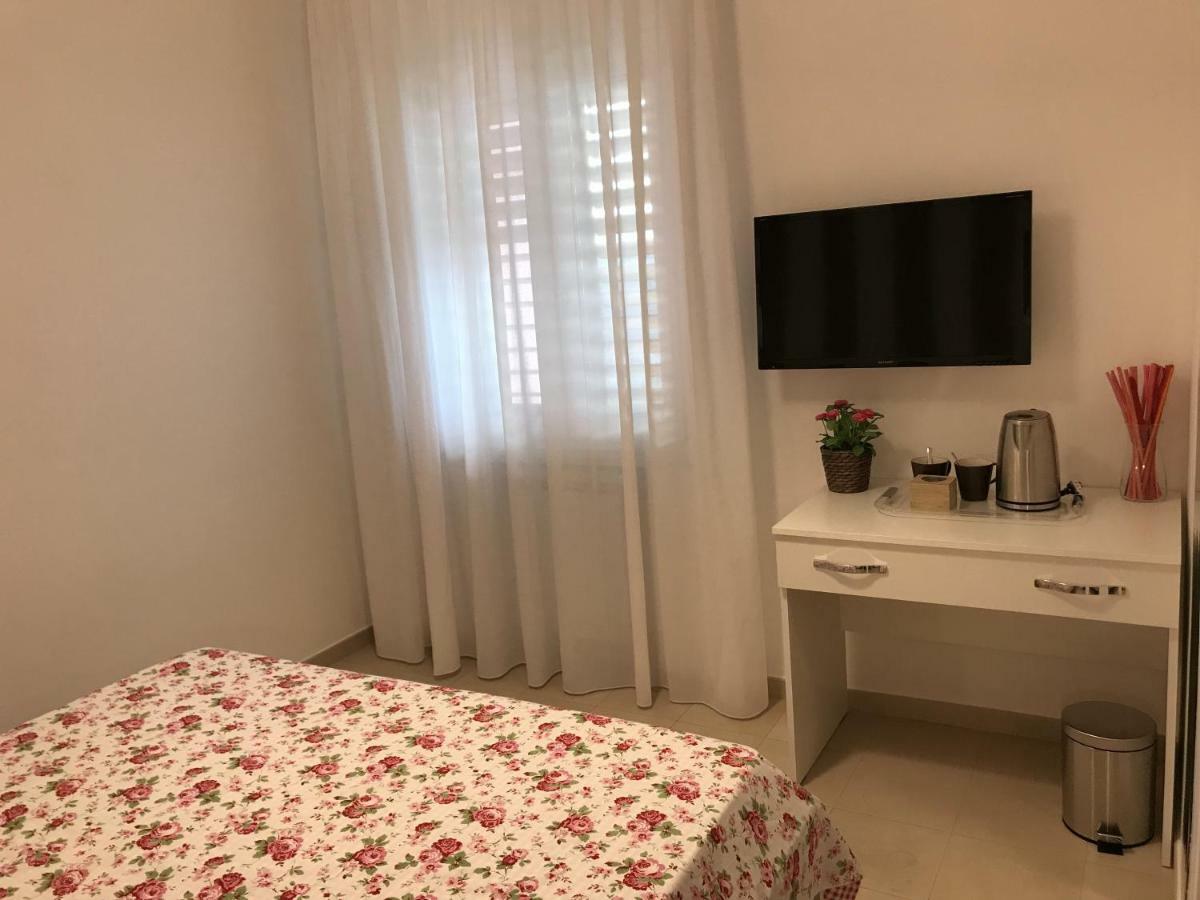 ヴィーコ・エクエンセ Casa Francy Stanza Privataヴィラ エクステリア 写真